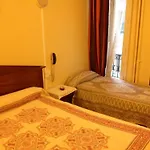 De Nantes Hotel