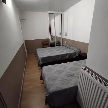 Otel De Nantes Paris