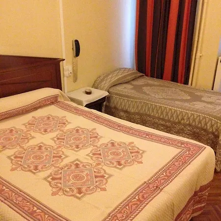De Nantes Hotel 3*