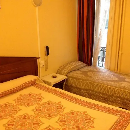 De Nantes Hotel